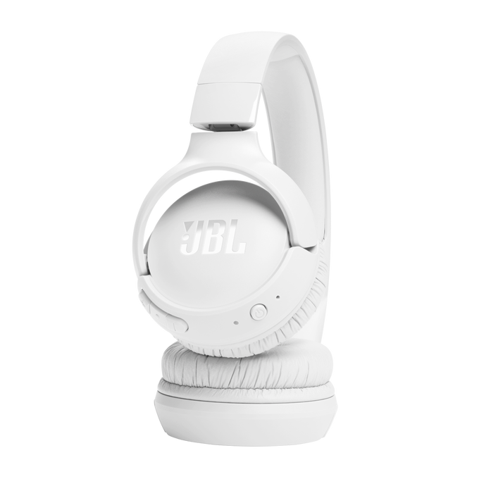سماعات JBL Tune 520BT اللاسلكية فوق الأذن، صوت جهير نقي، بطارية تدوم حتى 57 ساعة مع شحن سريع، مكالمات بدون استخدام اليدين، خاصية التعرف على الصوت، اتصال متعدد النقاط